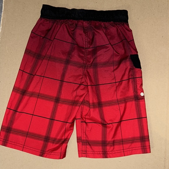 3 Swimtrunks for the price of 1 - Picture 9 of 9